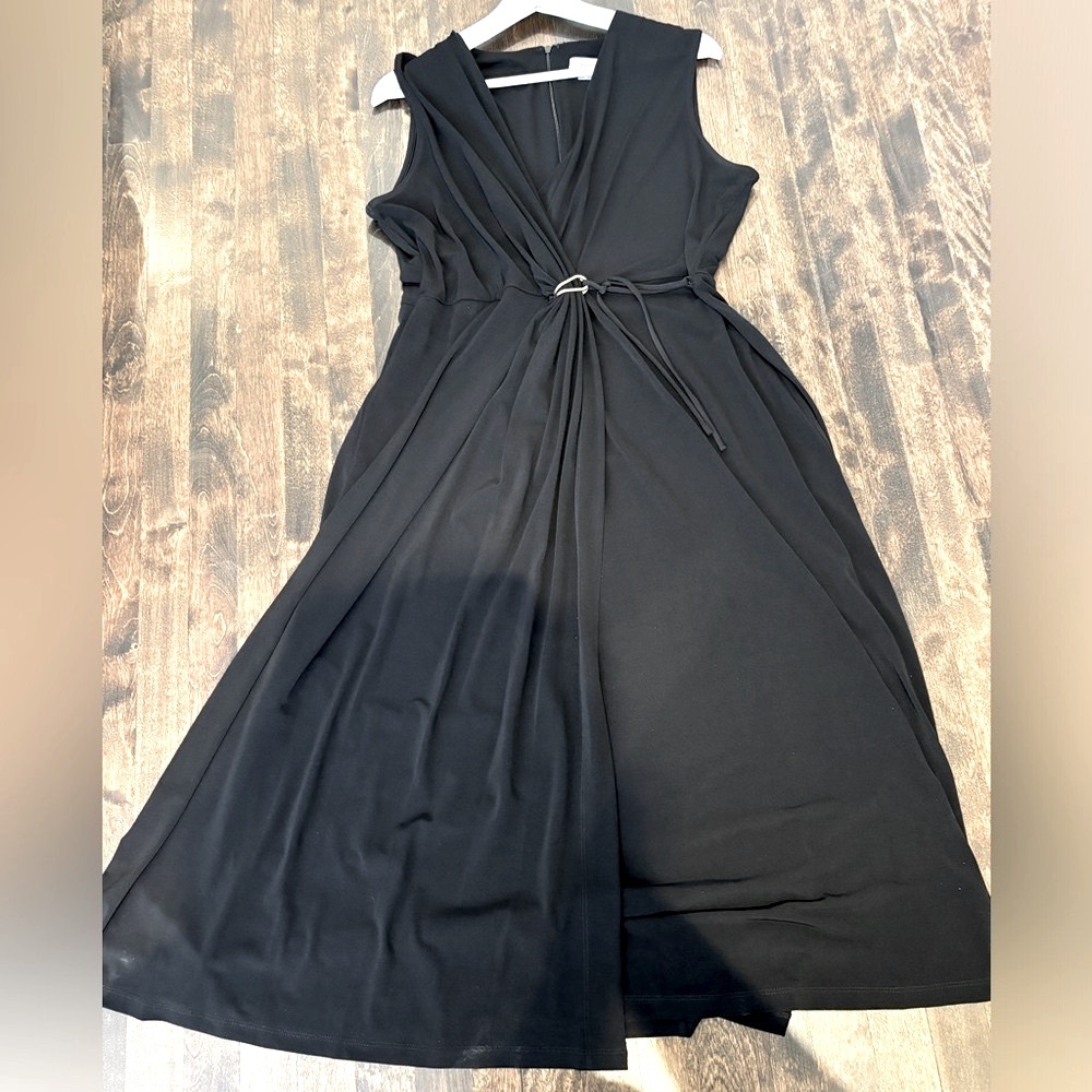 NEW …Calvin Klein black sleevless dress